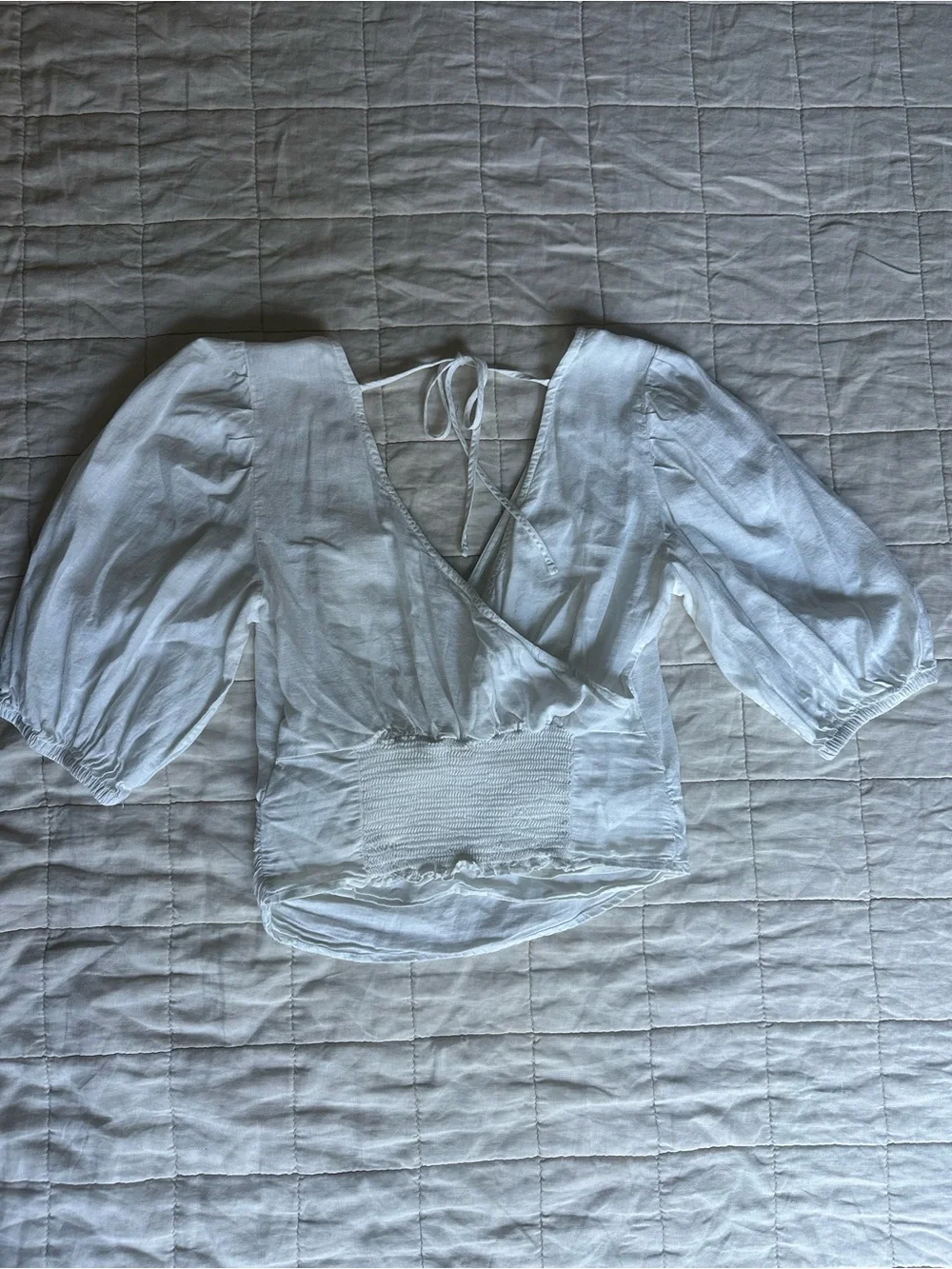 Abercrombie & Fitch soft white
